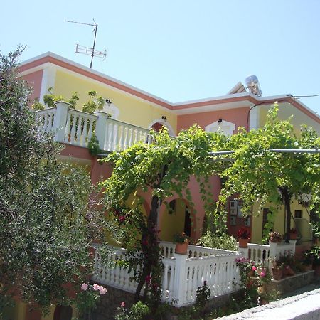 Nikolaou Thomas House Apartment ปาร์กา ภายนอก รูปภาพ