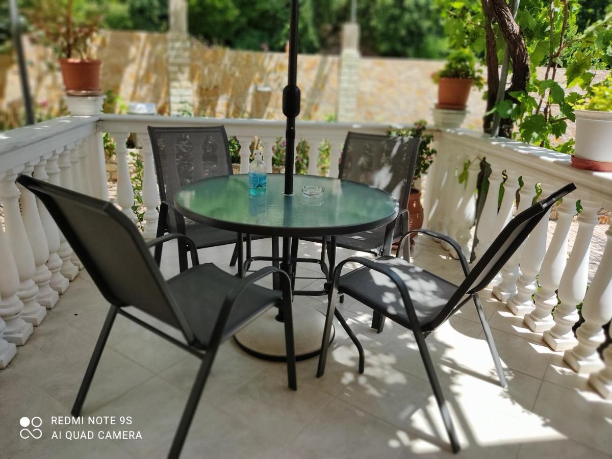 Nikolaou Thomas House Apartment ปาร์กา ภายนอก รูปภาพ