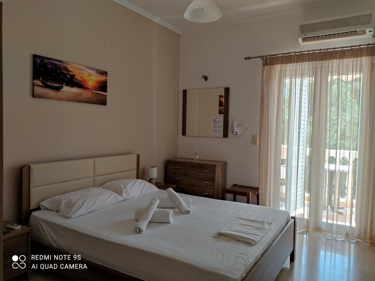 Nikolaou Thomas House Apartment ปาร์กา ภายนอก รูปภาพ