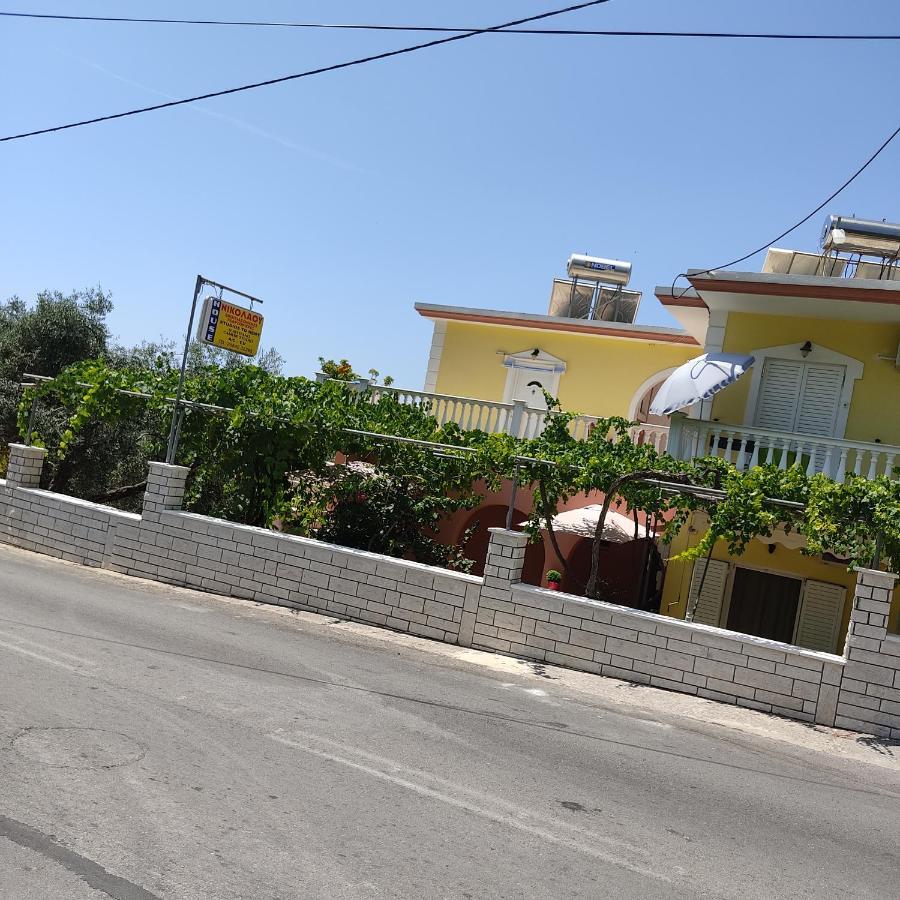 Nikolaou Thomas House Apartment ปาร์กา ภายนอก รูปภาพ