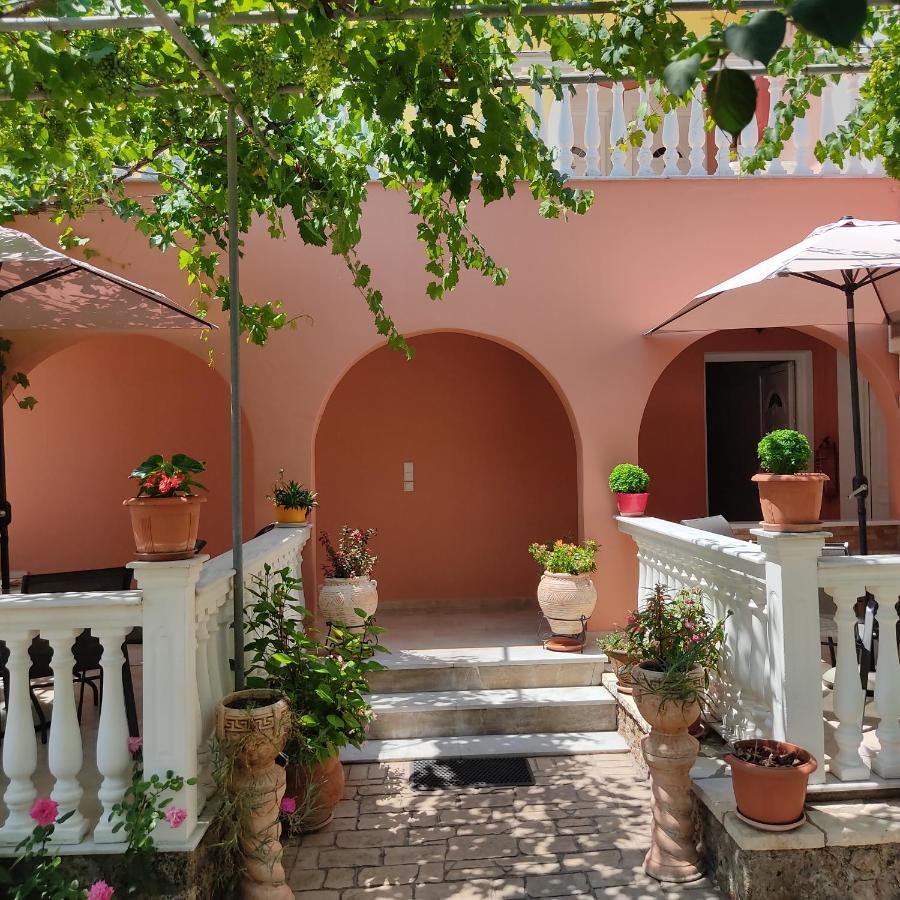 Nikolaou Thomas House Apartment ปาร์กา ภายนอก รูปภาพ