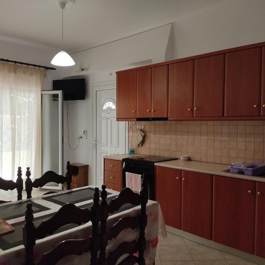 Nikolaou Thomas House Apartment ปาร์กา ภายนอก รูปภาพ
