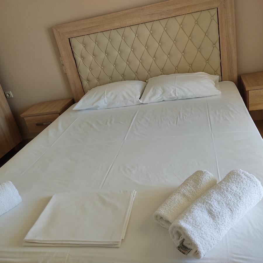 Nikolaou Thomas House Apartment ปาร์กา ภายนอก รูปภาพ