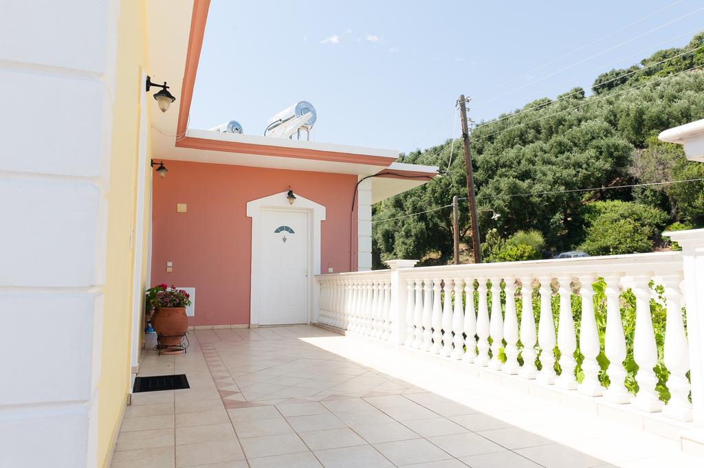 Nikolaou Thomas House Apartment ปาร์กา ภายนอก รูปภาพ